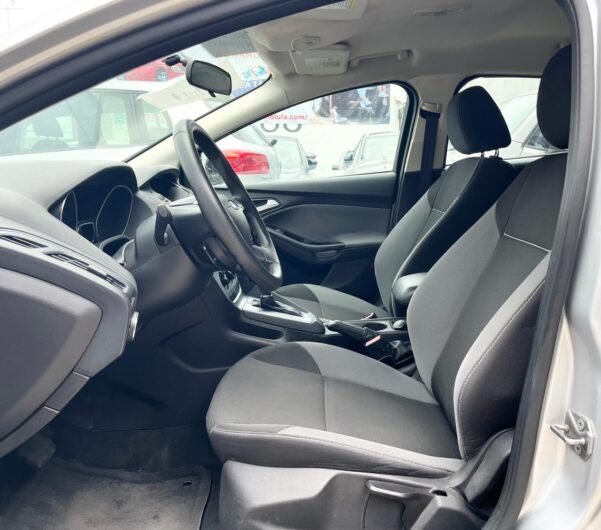 FORD FOCUS SE PLUS AUT - Image 5