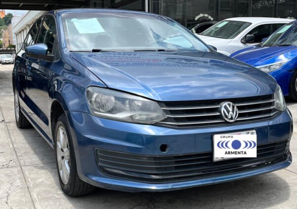 VOLKSWAGEN VENTO STARTLINE STD C/RINES - Image 2