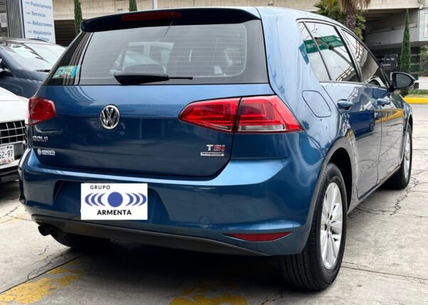 VOLKSWAGEN GOLF COMFORTLINE STD - Image 18