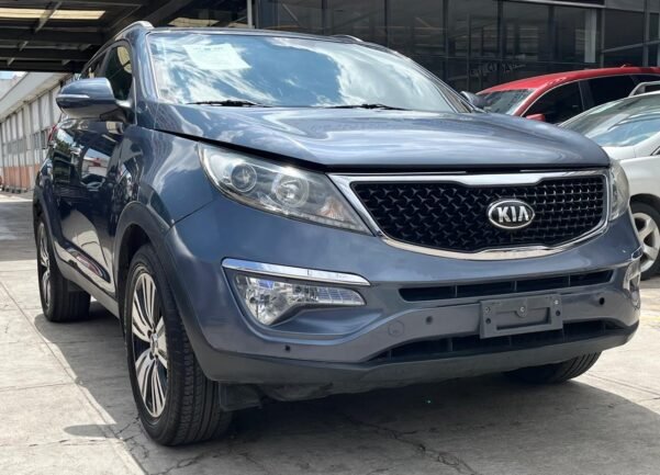 KIA SPORTAGE EX AUT - Image 2