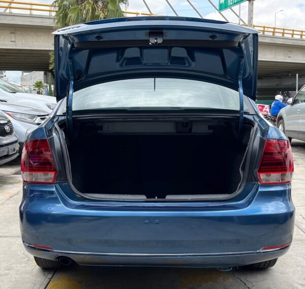VOLKSWAGEN VENTO STARTLINE STD C/RINES - Image 16