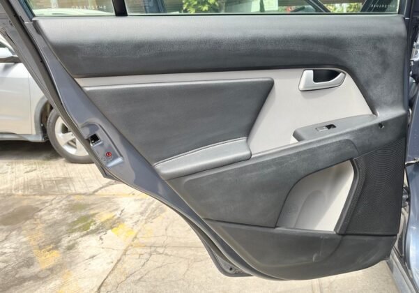KIA SPORTAGE EX AUT - Image 4