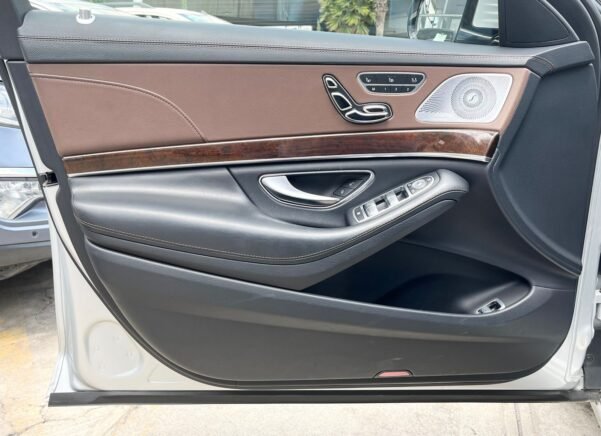 MERCEDES BENZ S-CLASS 500 4MATIC V8 - Image 4