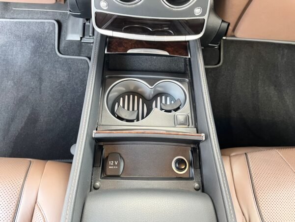 MERCEDES BENZ S-CLASS 500 4MATIC V8 - Image 17