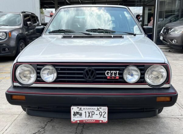 VOLKSWAGEN GOLF GTI STD 2PTAS