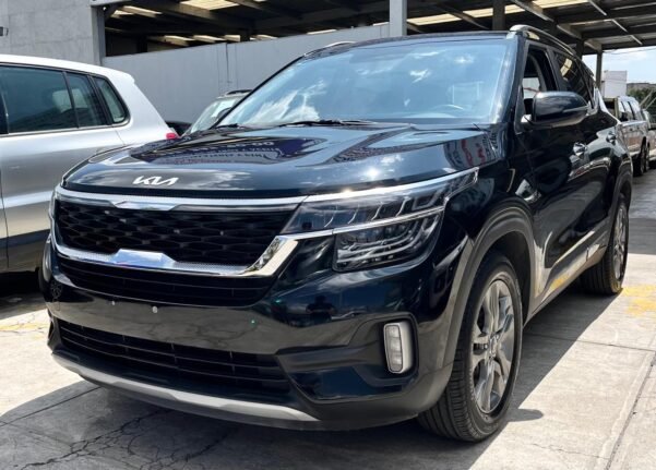 KIA SELTOS SX AUT - Image 3