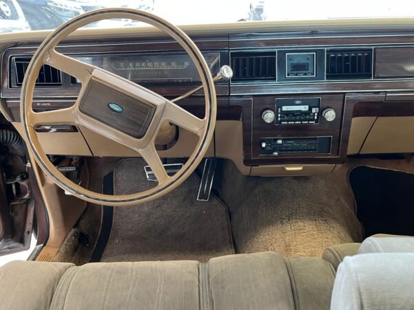 FORD GRAND MARQUIS 2 PTAS - Image 11