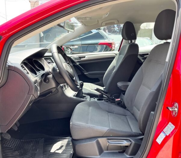 VOLKSWAGEN GOLF 1.4 TSI TRENDLINE STD - Image 5