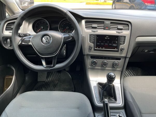 VOLKSWAGEN GOLF 1.4 TSI TRENDLINE STD - Image 13